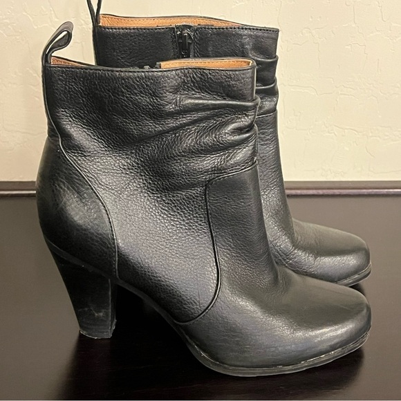 Söfft Toby black leather booties 3” heel comfortable zipper size 7.5 US - Picture 8 of 16